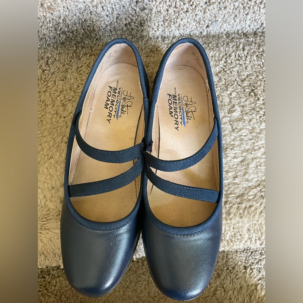 Lifestride 8m flats in navy